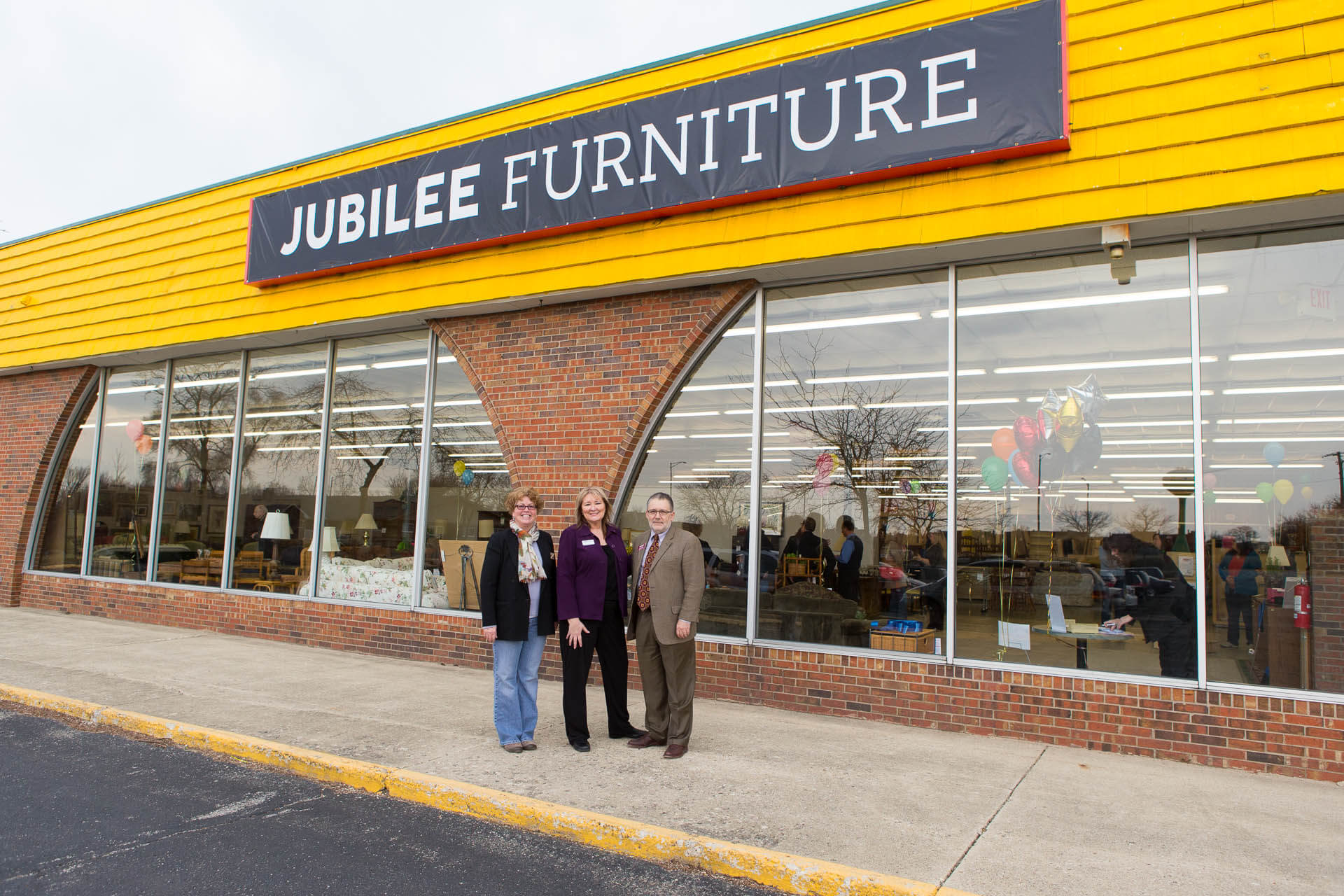 New Carol Stream Location Gives Jubilee Furniture Room To Expand