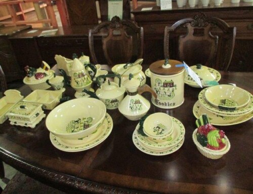 Item #304N – HUGE Metlox Poppytrail Homestead Provincial Completer Set – $279